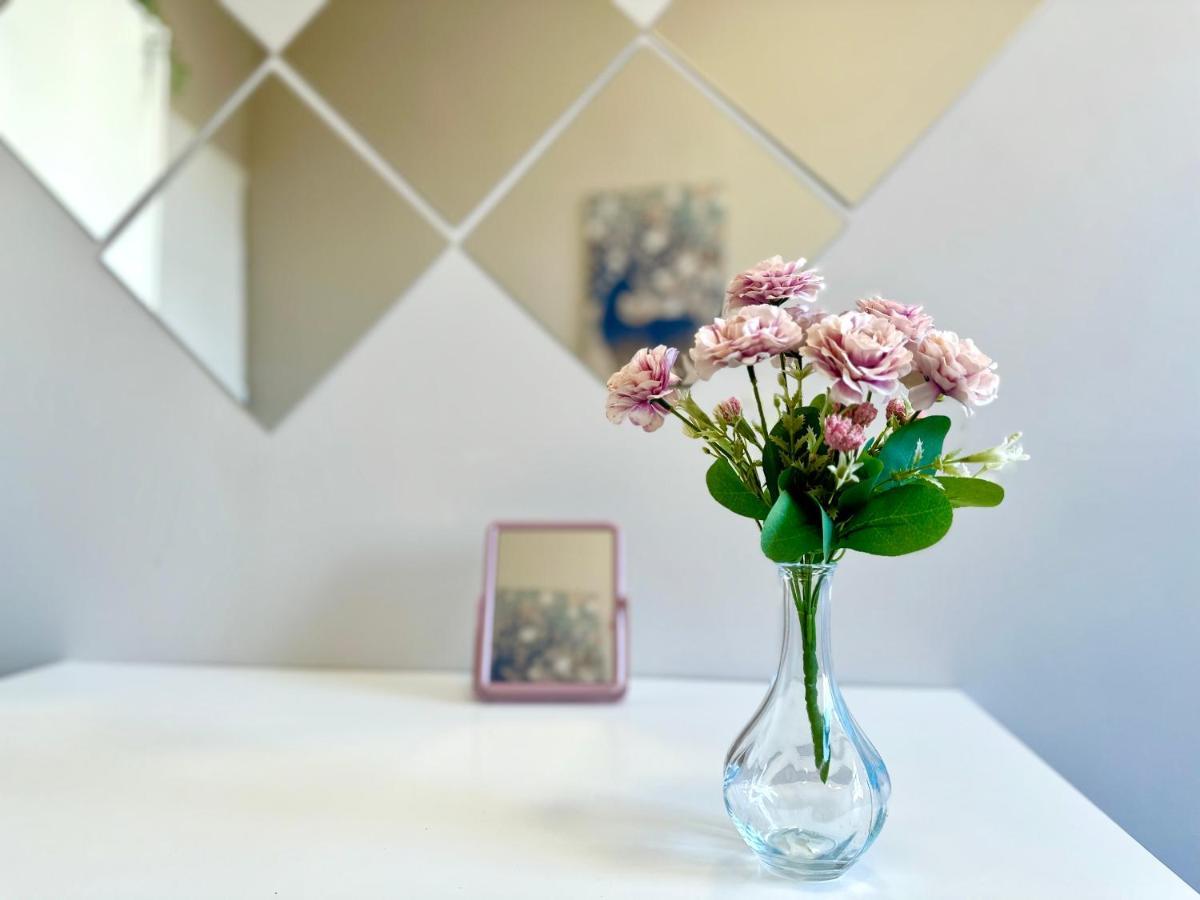 Mmrent Flora Room กดัญสก์ ภายนอก รูปภาพ